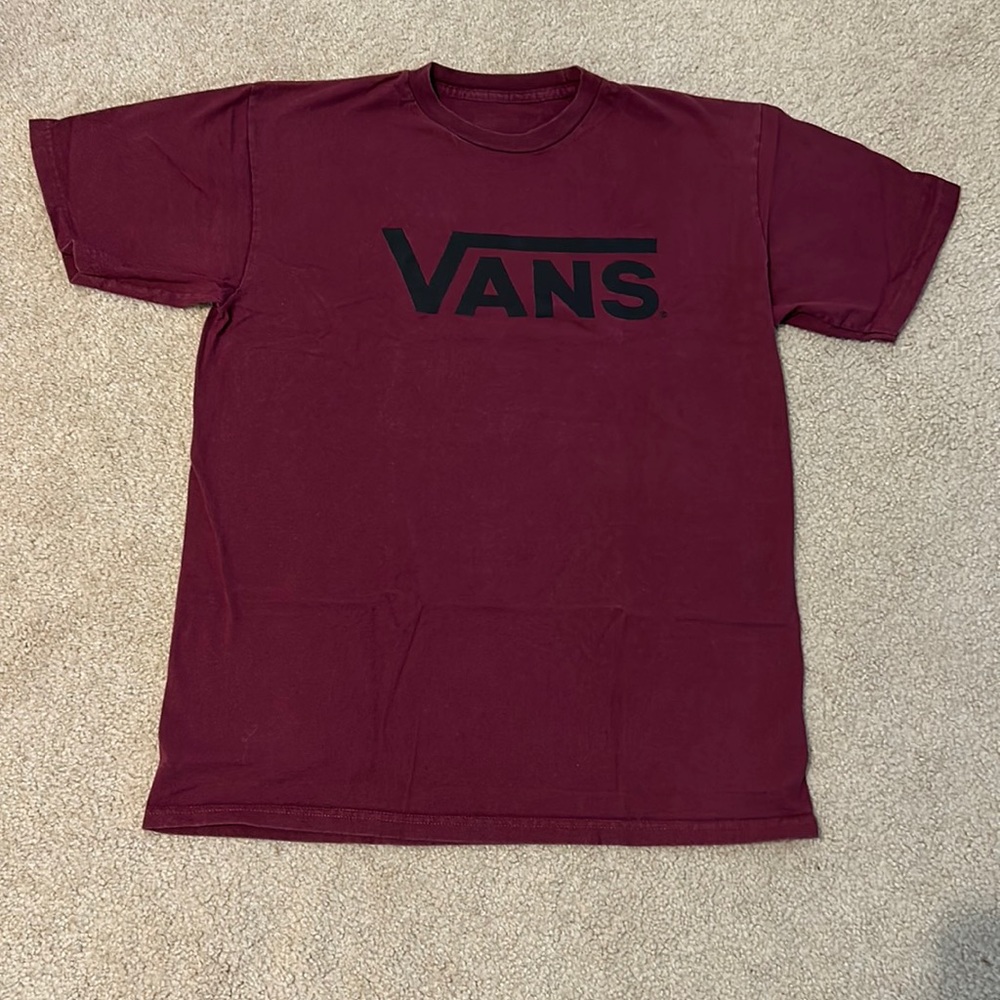 Vans T-shirt. And men’s size medium.